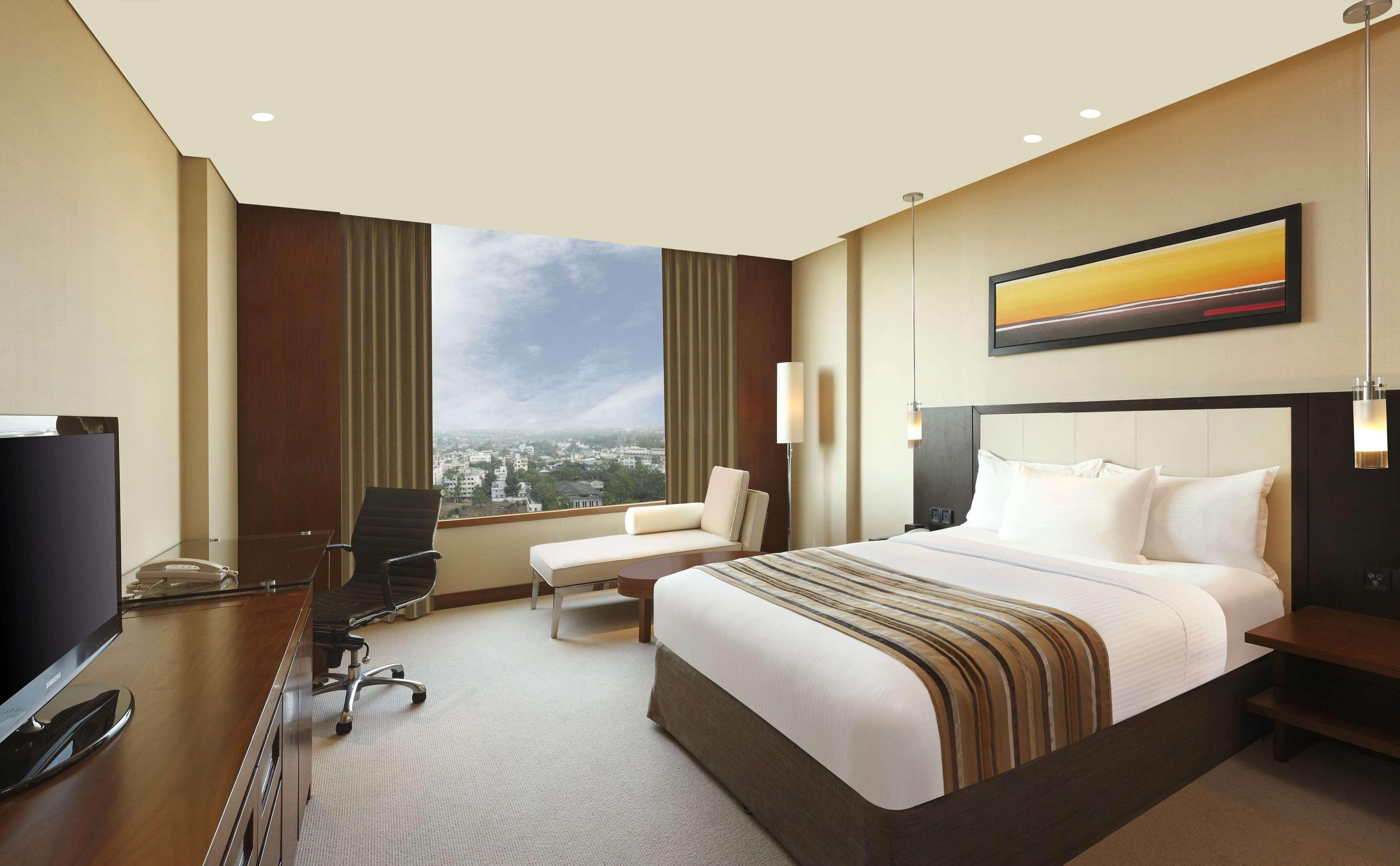 Doubletree By Hilton-Pune Chinchwad Pimpri-Chinchwad Exteriér fotografie