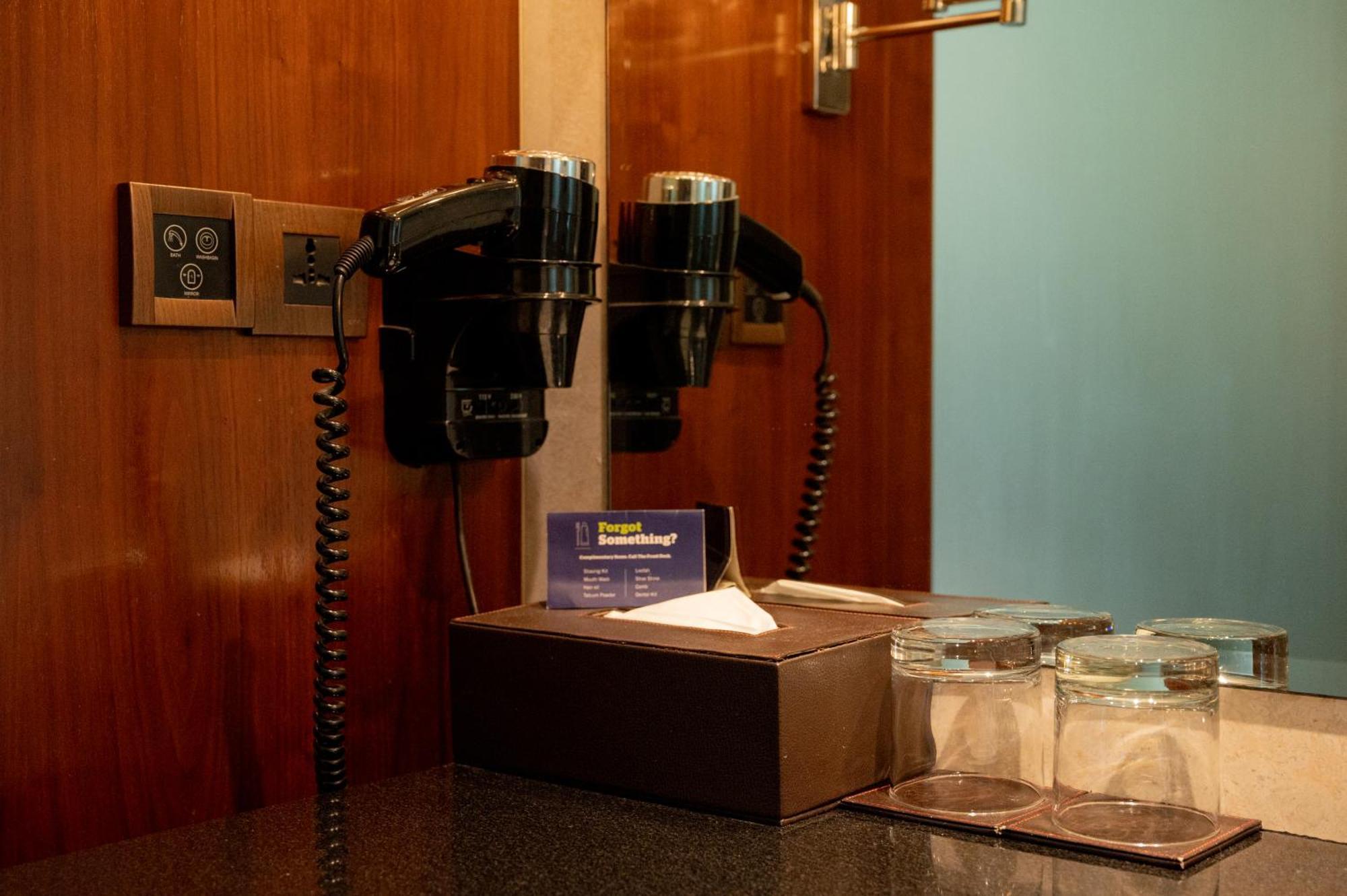 Doubletree By Hilton-Pune Chinchwad Pimpri-Chinchwad Exteriér fotografie