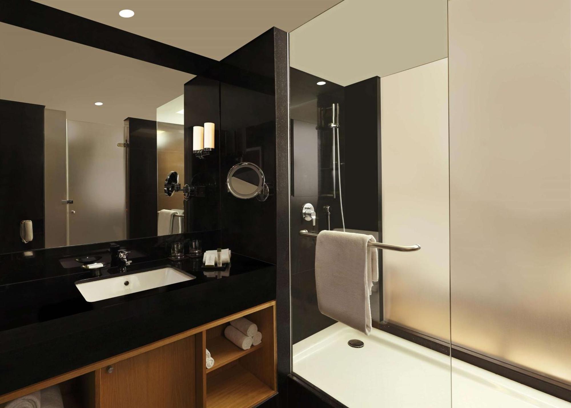 Doubletree By Hilton-Pune Chinchwad Pimpri-Chinchwad Exteriér fotografie